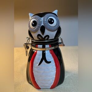 All Owl's Eve Vampire Hinged Jar Candy Treat Snack Halloween Count Dracula